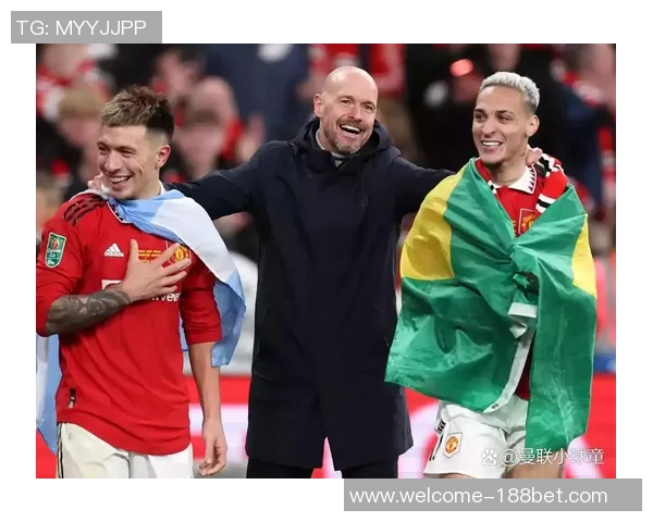 曼联官方社交媒体发布2025-26赛季全家福照男足女足同框合影